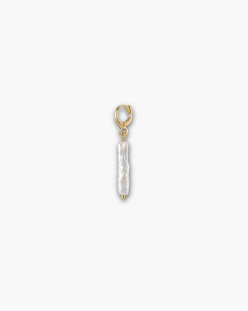 LONG PEARL CHARM