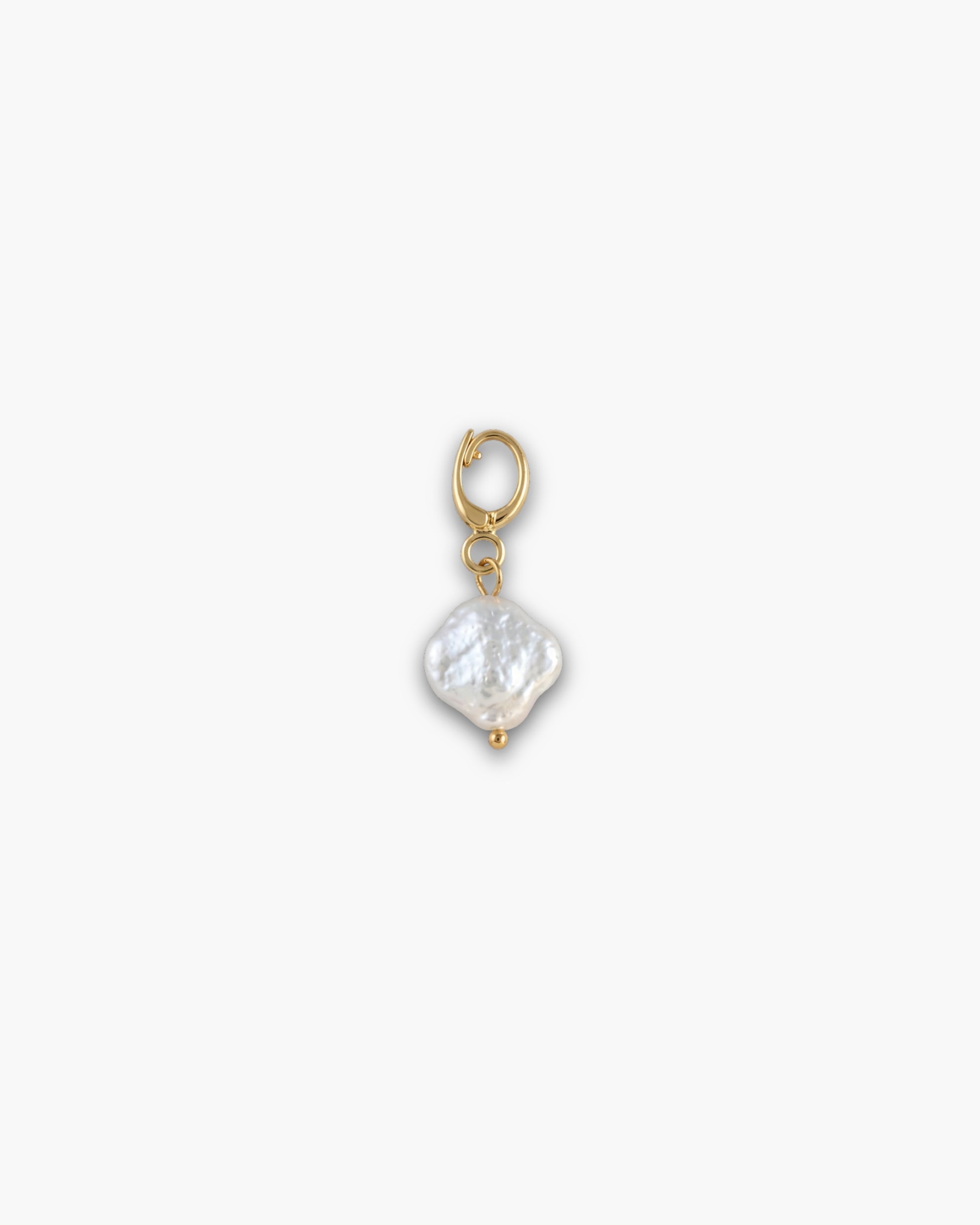 PEARL CLOVER CHARM