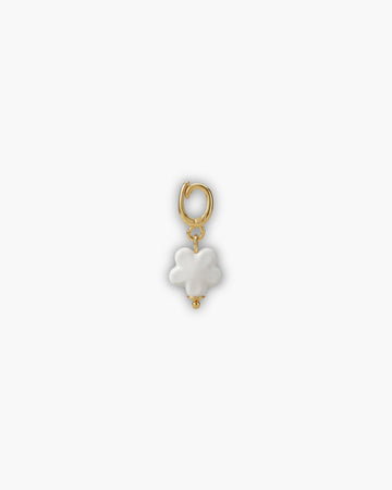 PEARL FLOWER CHARM